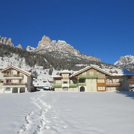 Residence Holiday Pozza di Fassa Kültér fotó