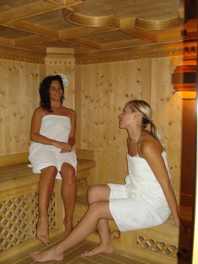 Residence Holiday Pozza di Fassa Kültér fotó