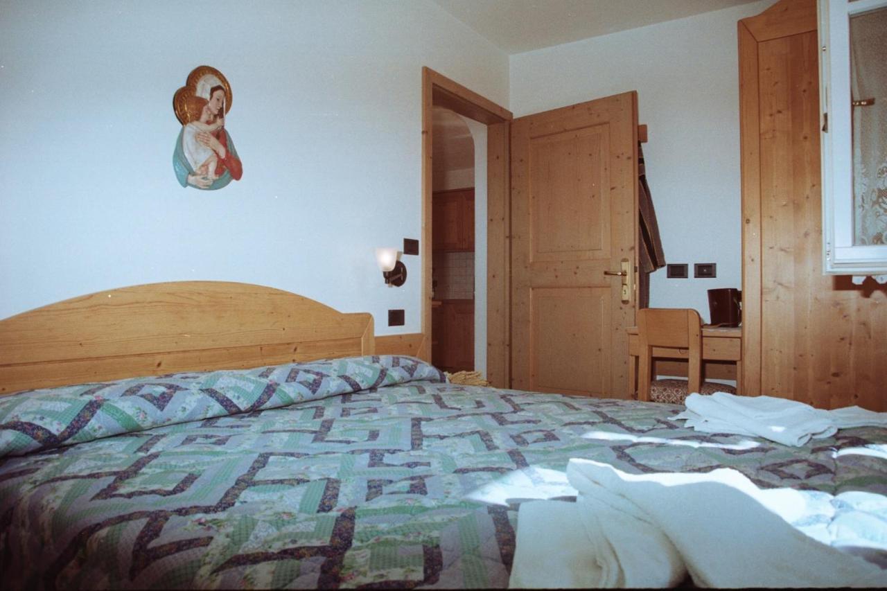 Residence Holiday Pozza di Fassa Kültér fotó