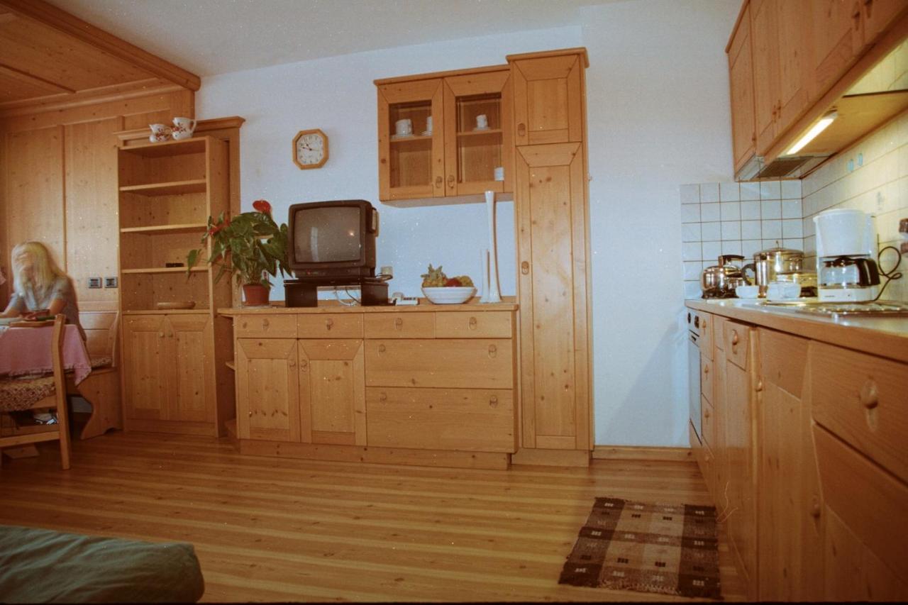 Residence Holiday Pozza di Fassa Kültér fotó