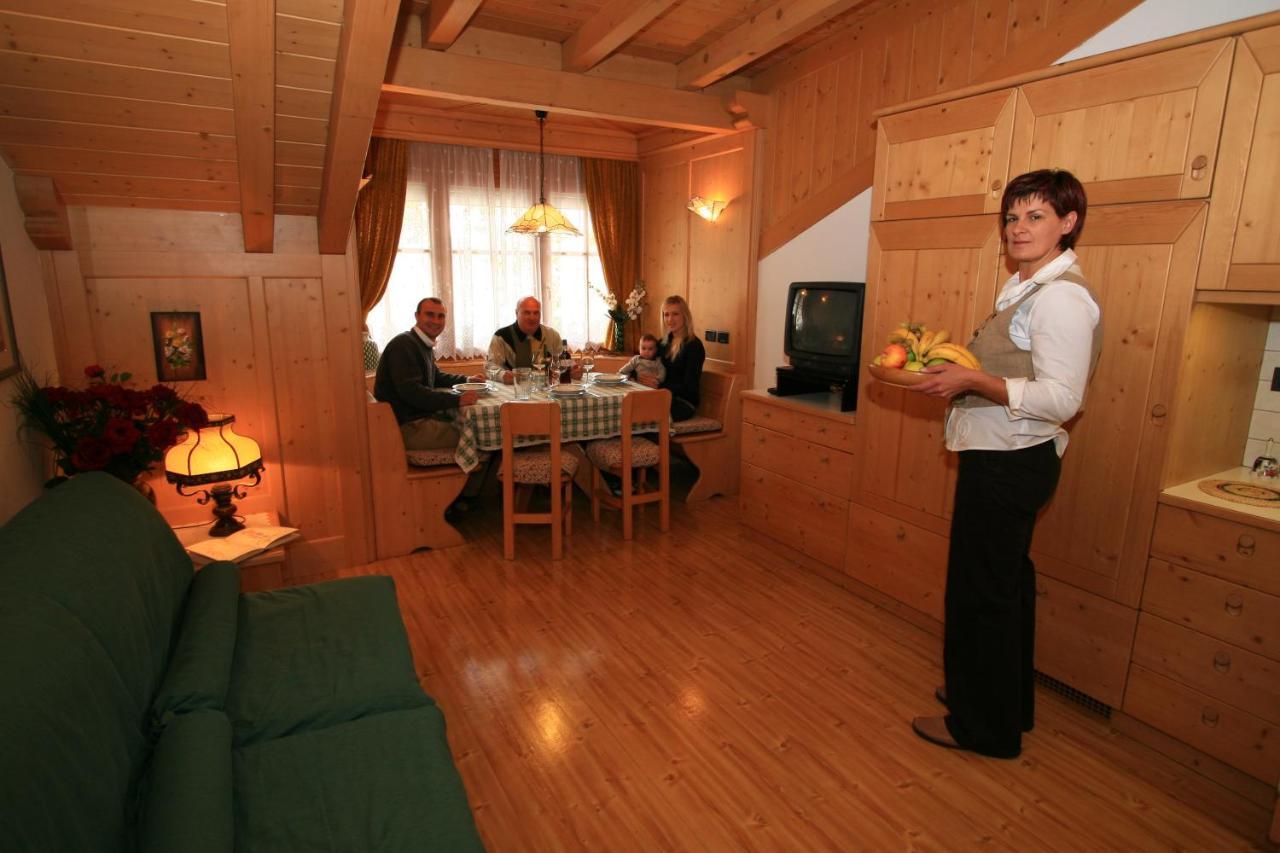 Residence Holiday Pozza di Fassa Kültér fotó