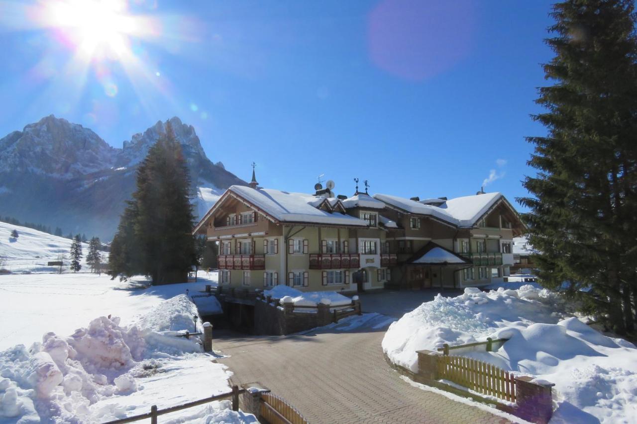 Residence Holiday Pozza di Fassa Kültér fotó