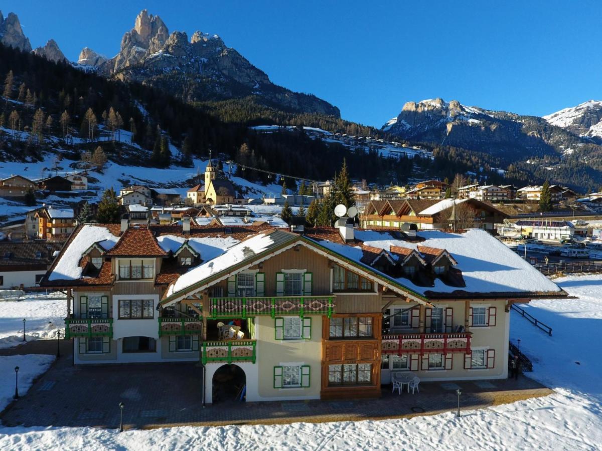 Residence Holiday Pozza di Fassa Kültér fotó