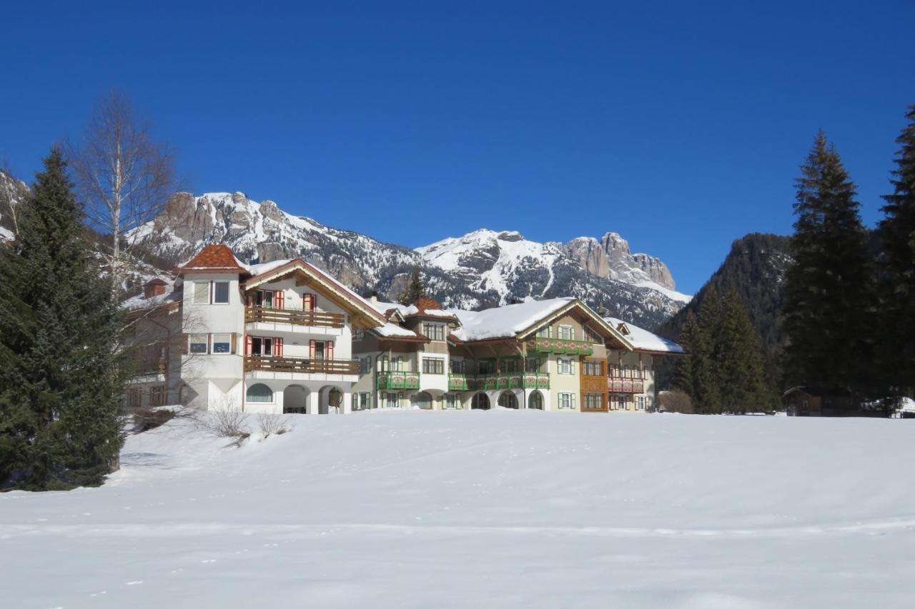 Residence Holiday Pozza di Fassa Kültér fotó